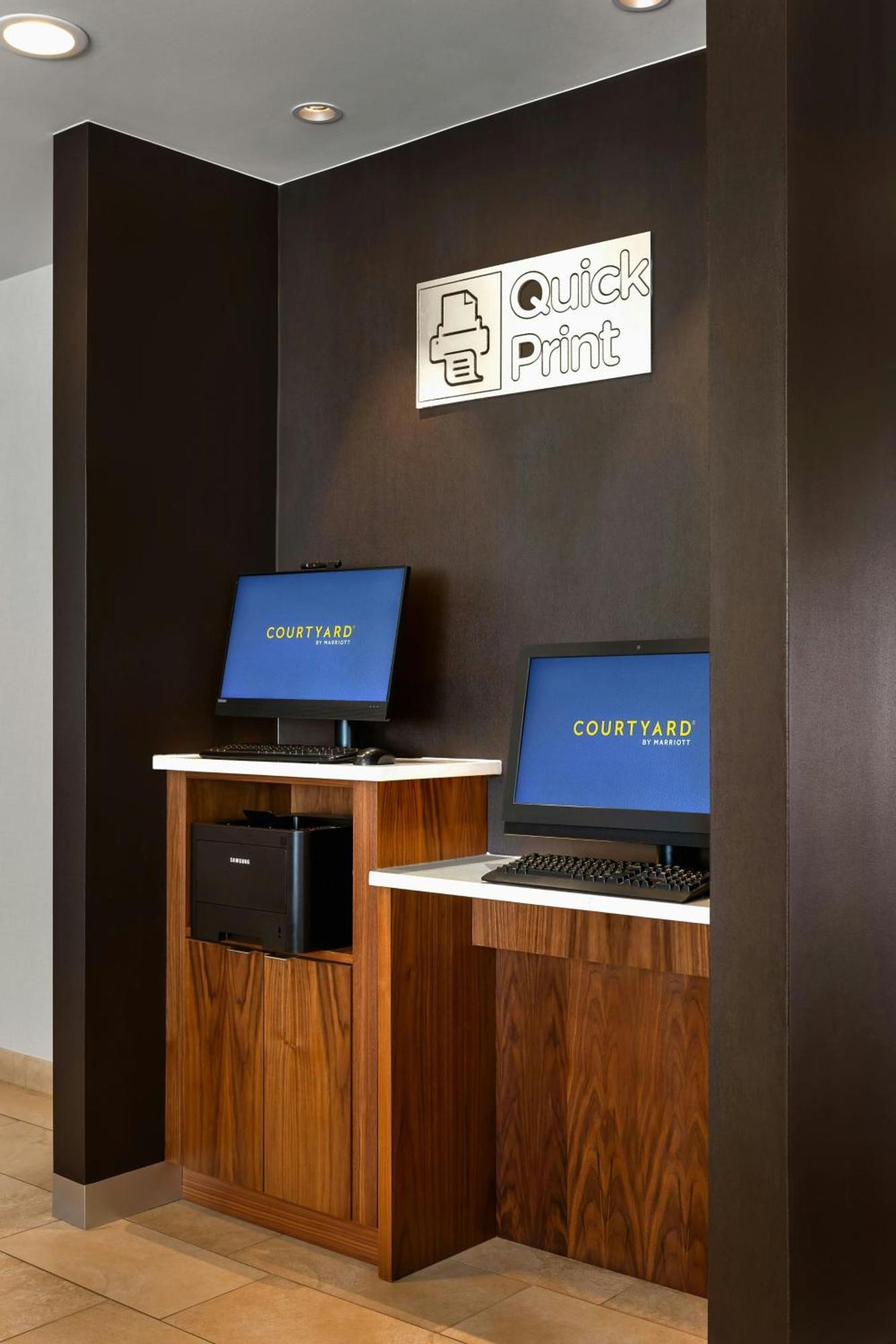 Courtyard By Marriott Minneapolis-St. Paul Airport Mendota Heights Экстерьер фото