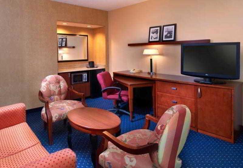 Courtyard By Marriott Minneapolis-St. Paul Airport Mendota Heights Номер фото