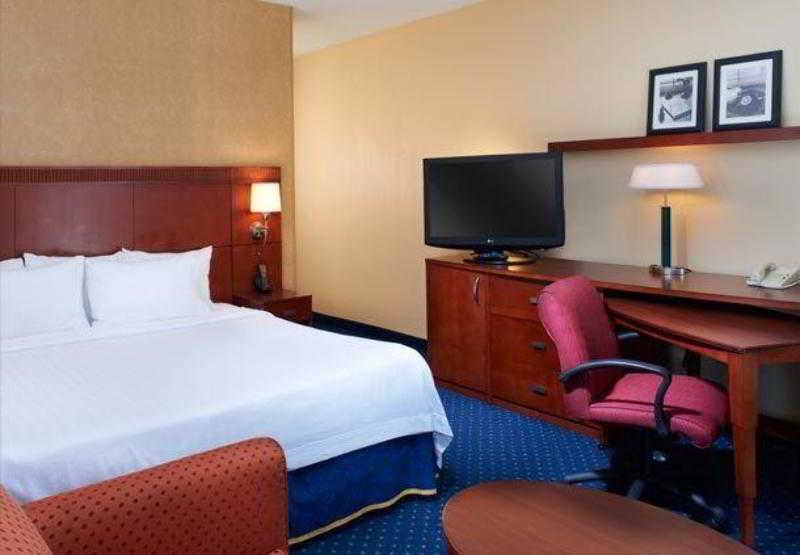 Courtyard By Marriott Minneapolis-St. Paul Airport Mendota Heights Номер фото