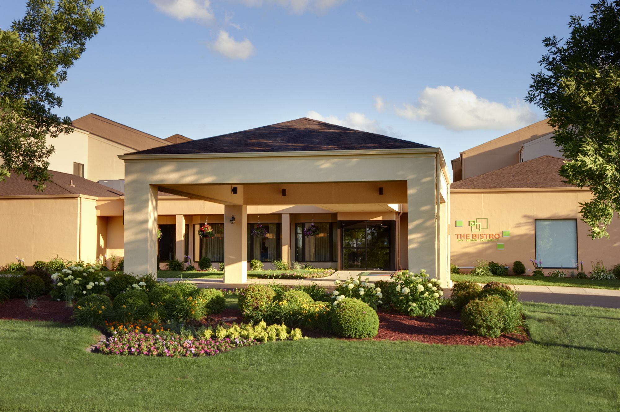 Courtyard By Marriott Minneapolis-St. Paul Airport Mendota Heights Экстерьер фото